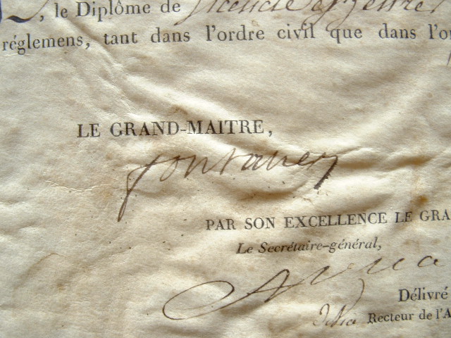 Pastoret obtient sa licence de lettres.